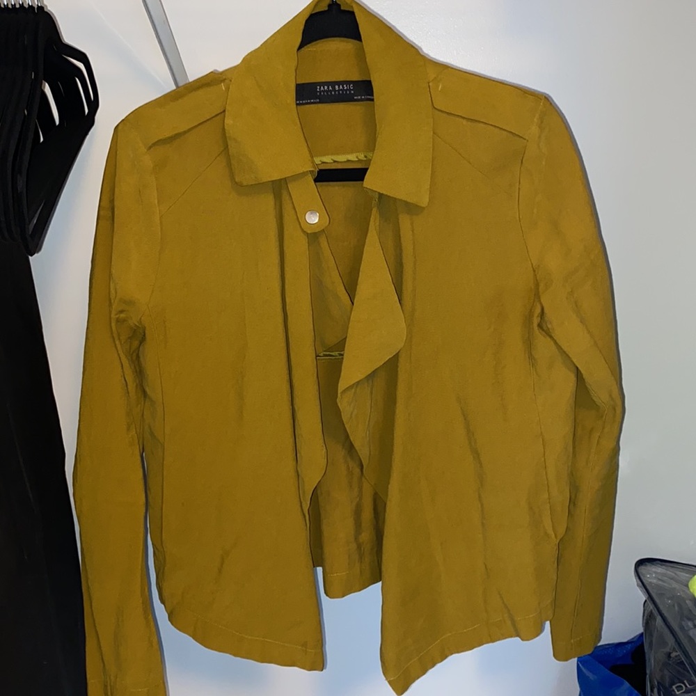Woman’s jacket - Picture 4 of 5